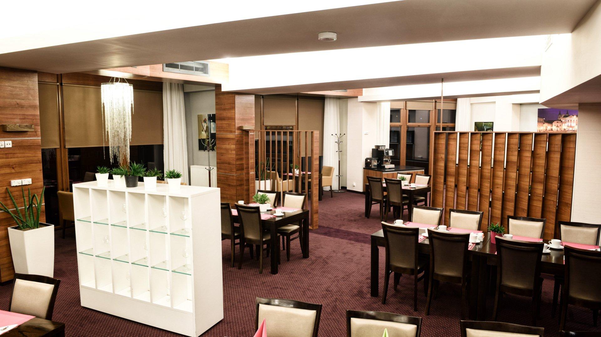 เมอร์เคียว เพียทร์โคว์ ตรือบูนาลสกี้ เวสติล โฮเต็ล Hotel พิยอตตูร์กุฟ เทรบูนัลสกี ภายนอก รูปภาพ